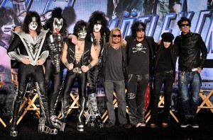 kiss motley crue the Cricket Wireless Amphitheatre